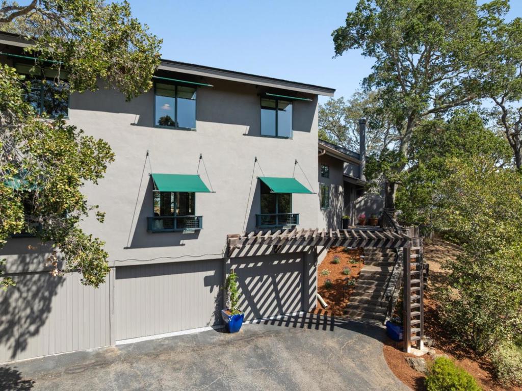 30 Minoca Road Property Photo 34