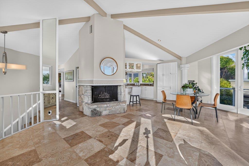 433 Seaview Drive Property Photo 5