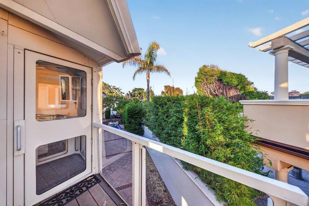 433 Seaview Drive Property Photo 20