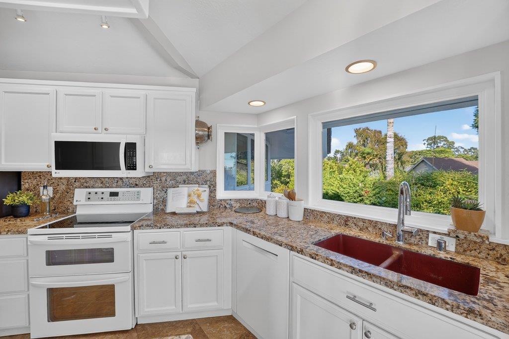 433 Seaview Drive Property Photo 26