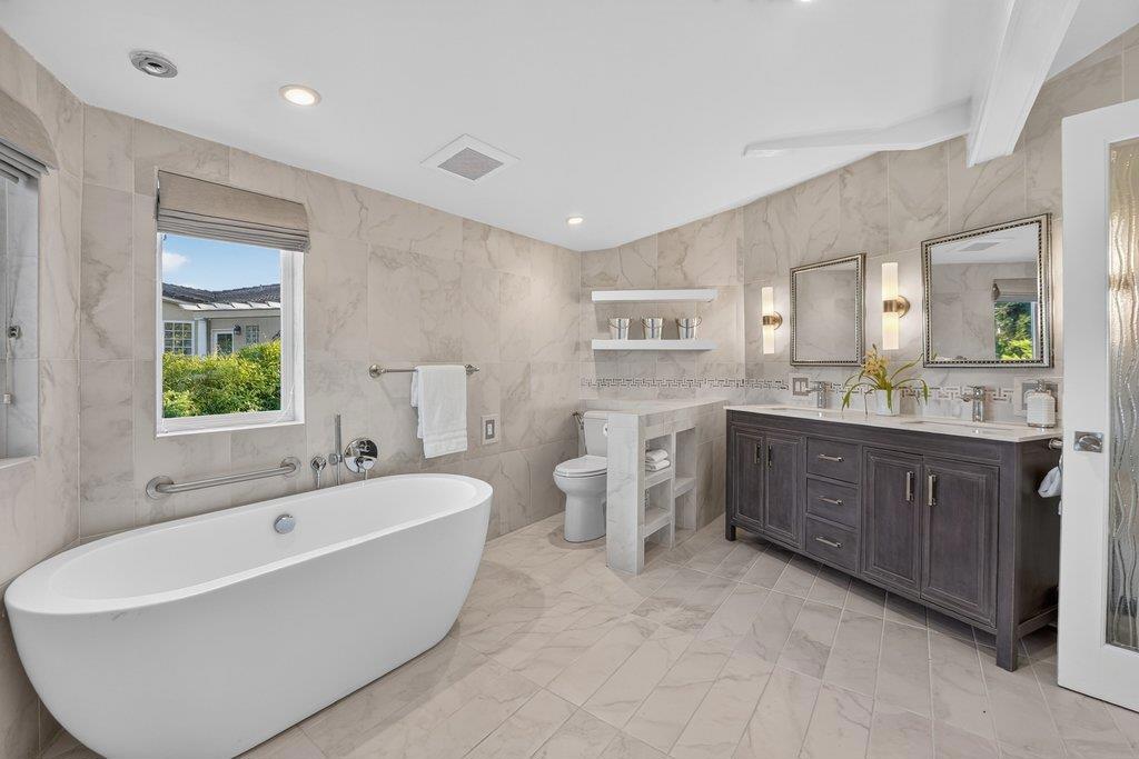 433 Seaview Drive Property Photo 36