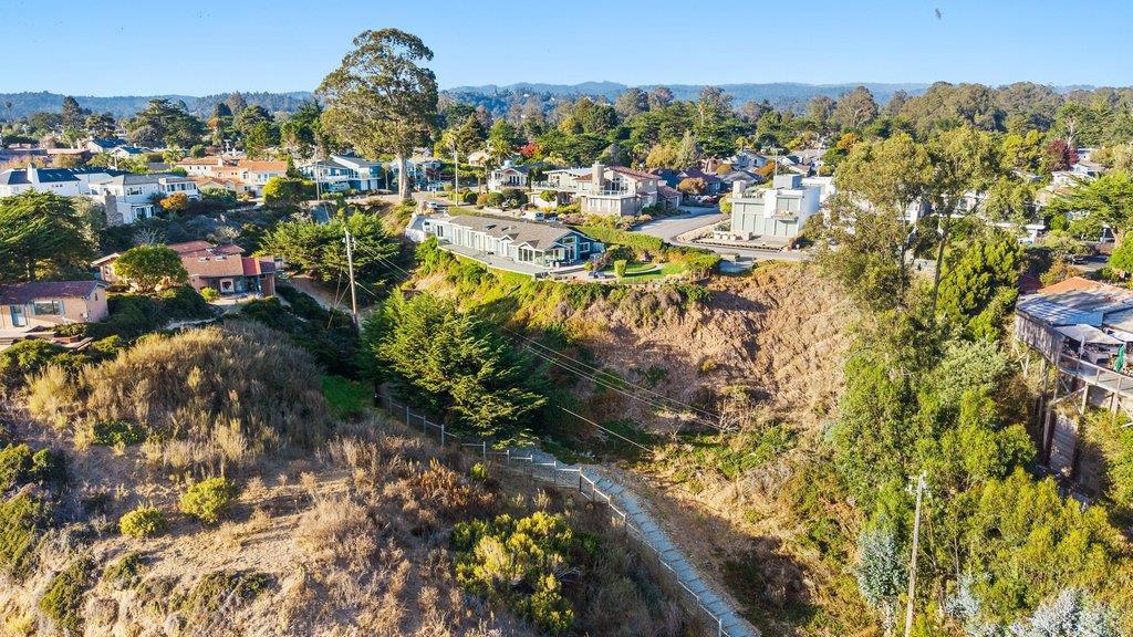 433 Seaview Drive Property Photo 78
