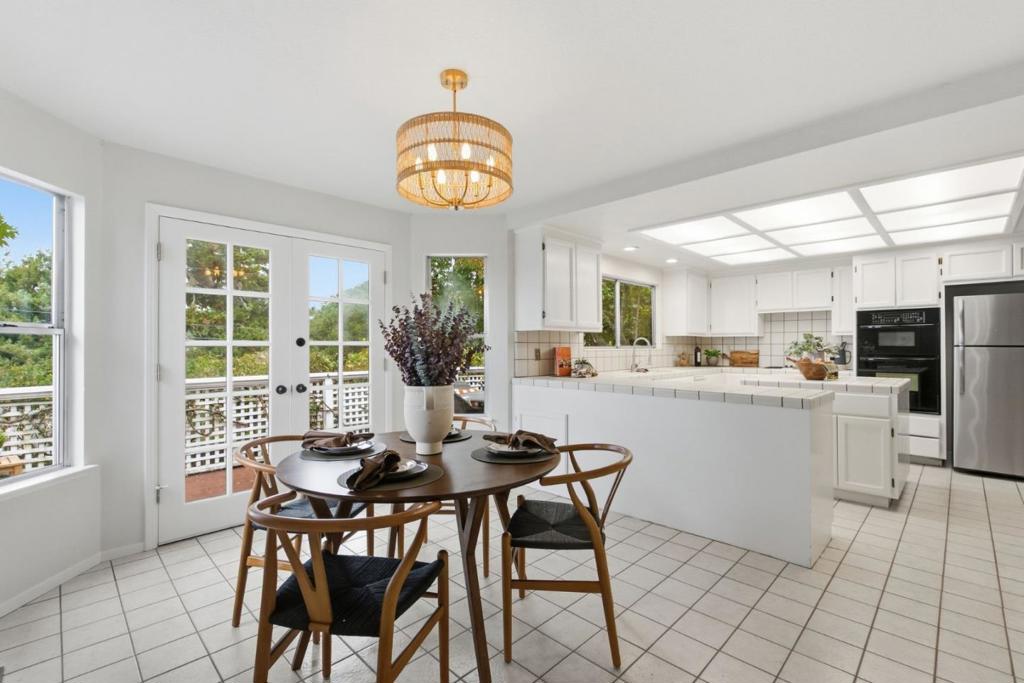 510 La Honda Drive Property Photo 8