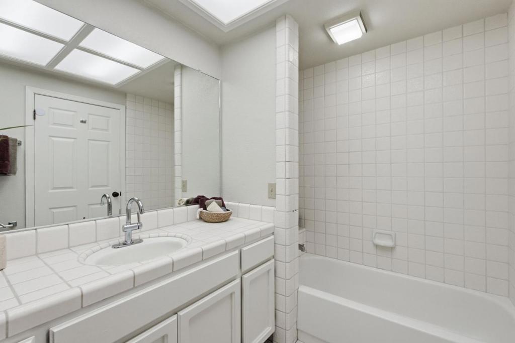 510 La Honda Drive Property Photo 10