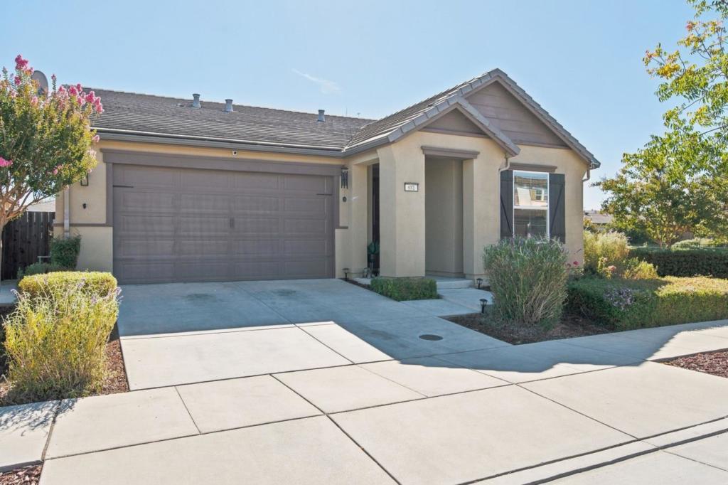 681 Segovia Drive Property Photo 1