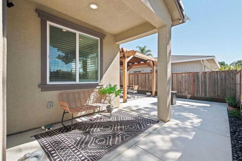 681 Segovia Drive Property Photo 27