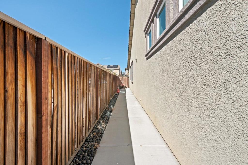 681 Segovia Drive Property Photo 32