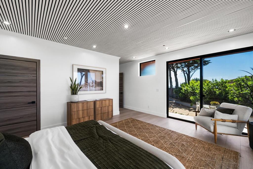 155 Reef Point Road Property Photo 16