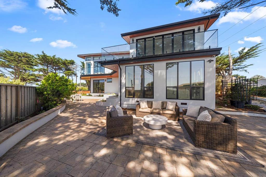 155 Reef Point Road Property Photo 22