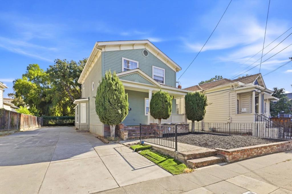 66 Fox Avenue Property Photo 2