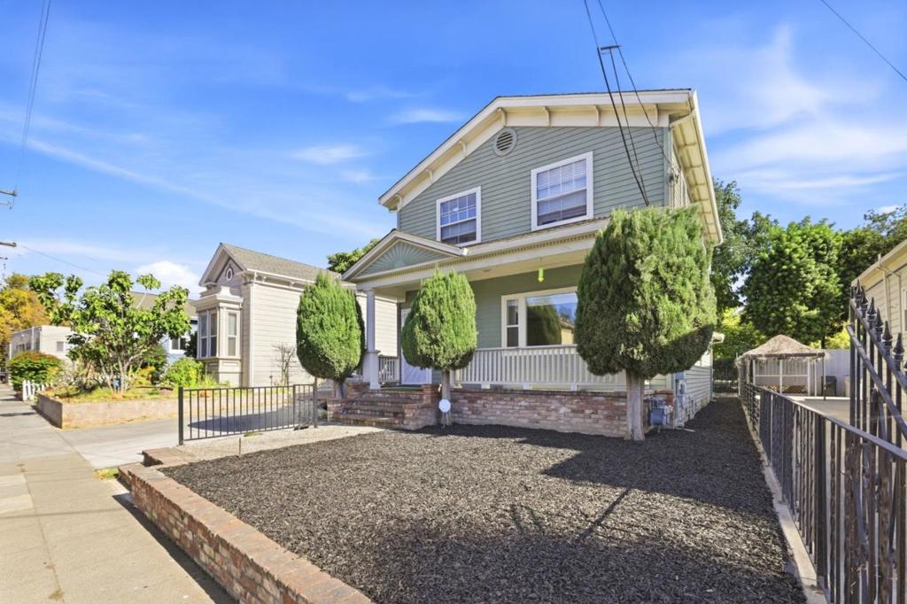 66 Fox Avenue Property Photo 3