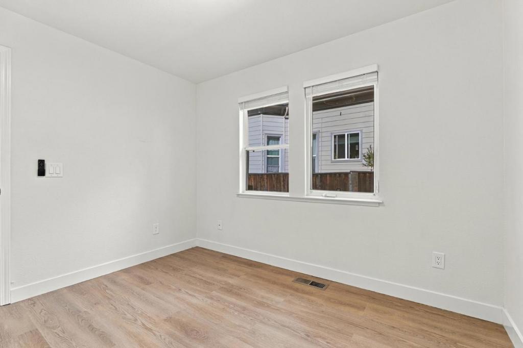 66 Fox Avenue Property Photo 17