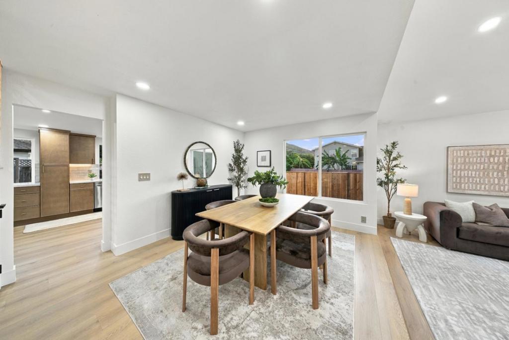 408 Curie Drive Property Photo 8