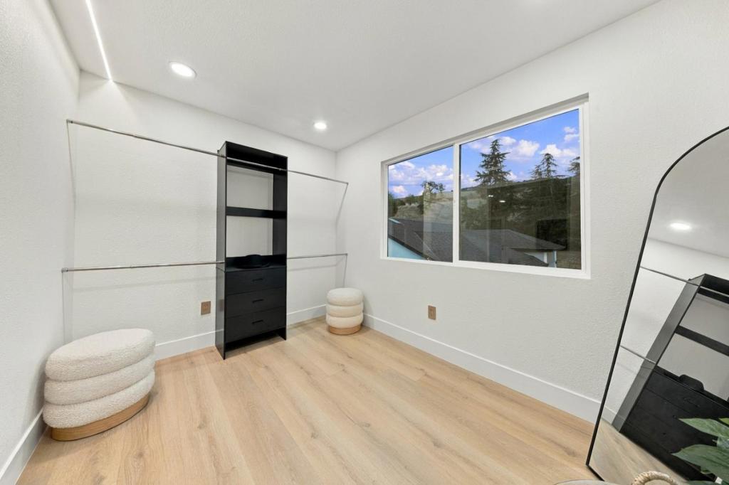 408 Curie Drive Property Photo 26