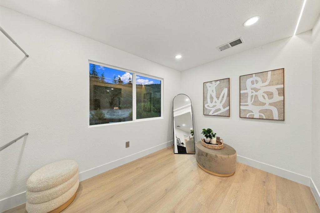 408 Curie Drive Property Photo 27