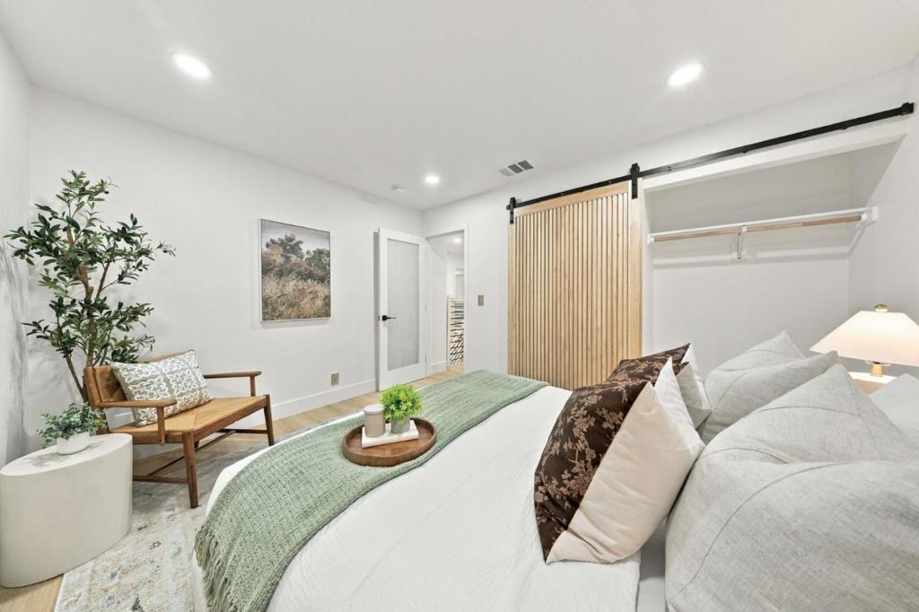 408 Curie Drive Property Photo 29