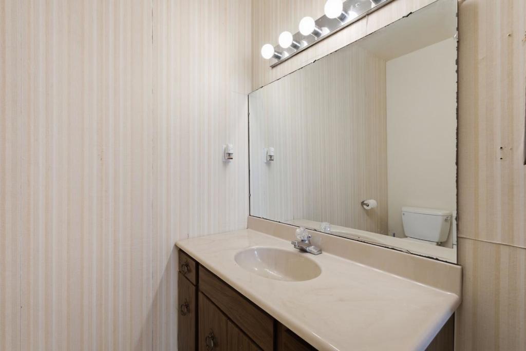 1345 Lakeview Drive Property Photo 51