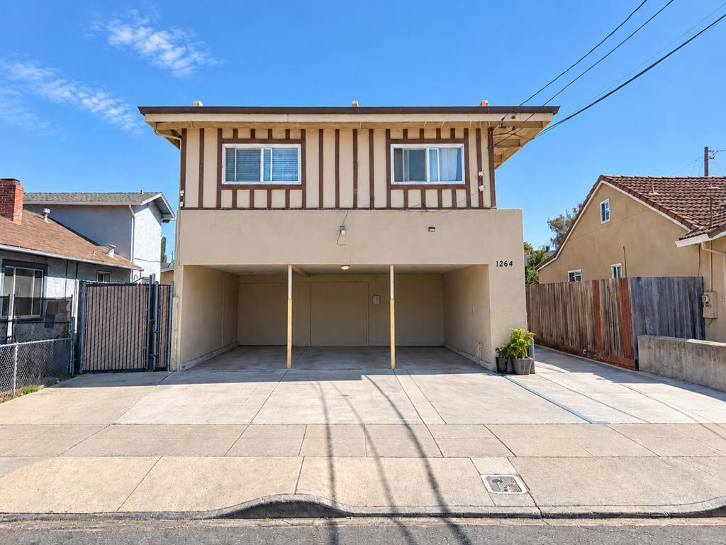 1264 Whitton Avenue Property Photo 1