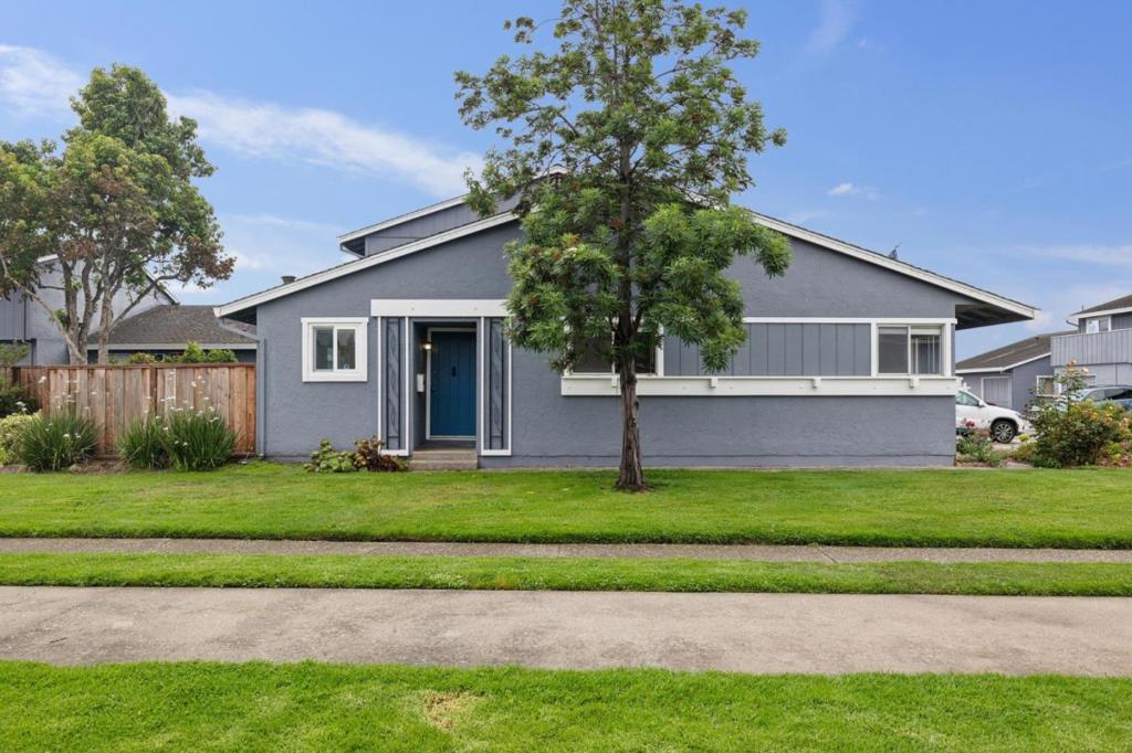 1023 Suzanne Court Property Photo 1