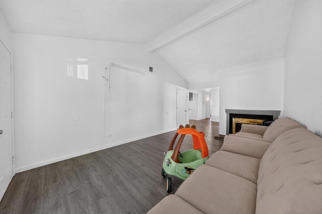 51175119 Shell Street Property Photo 6