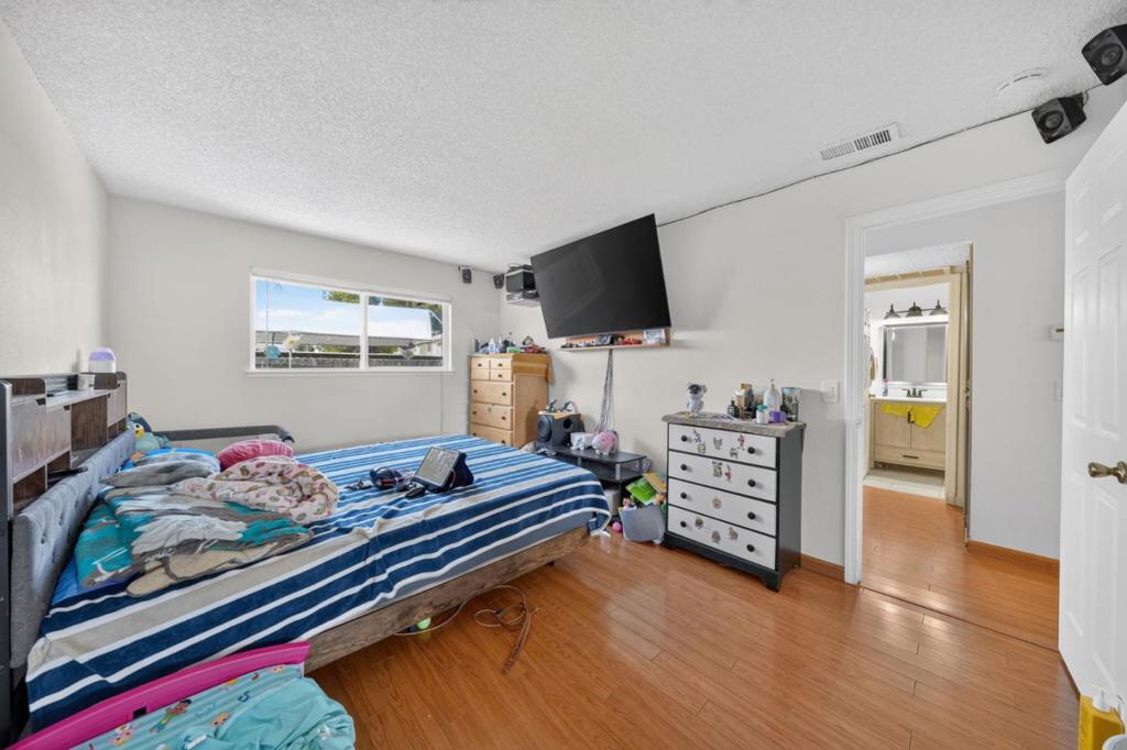 51175119 Shell Street Property Photo 24