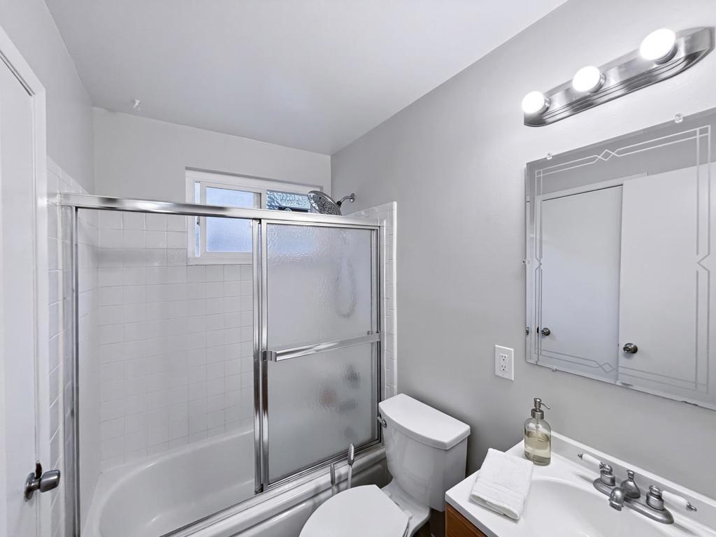460 S Buena Vista Avenue Property Photo 22