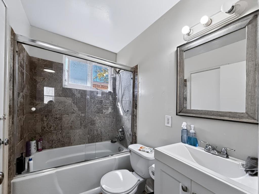 460 S Buena Vista Avenue Property Photo 29