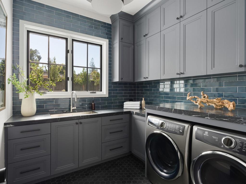 1950 Ralston Avenue Property Photo 22
