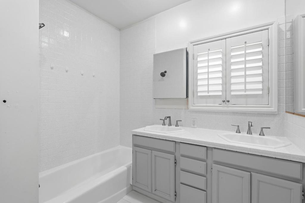 920 Masson Avenue Property Photo 14