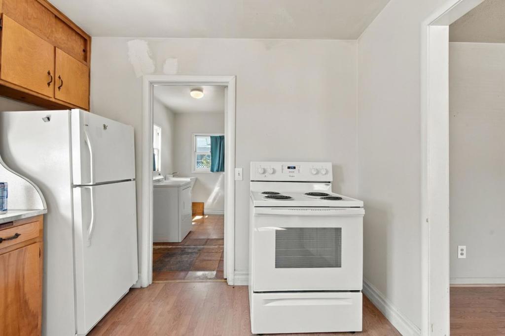 1196 West Street Property Photo 14