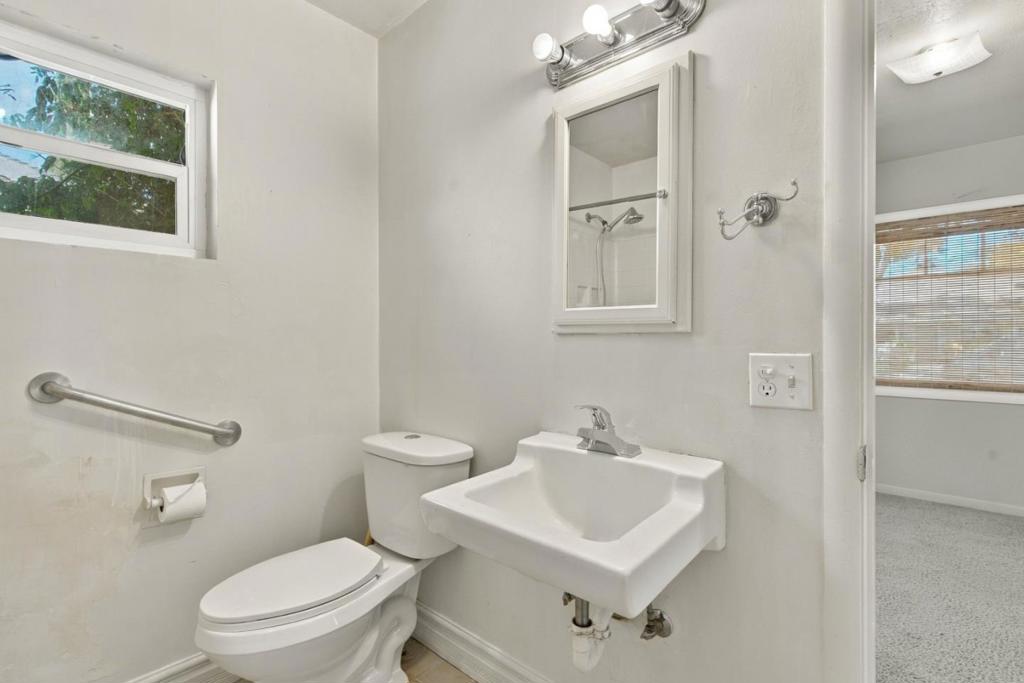 1196 West Street Property Photo 16
