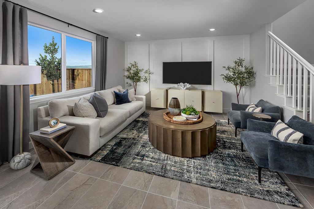 301 Tall Grass Property Photo 3