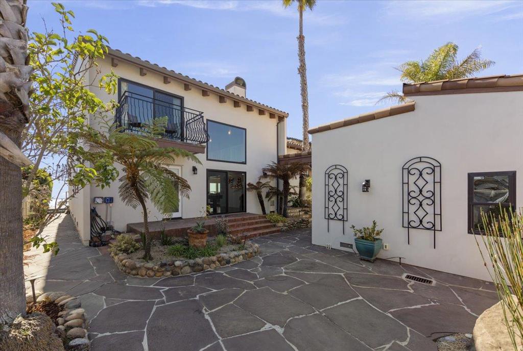 1058 Via Tornasol Property Photo 8