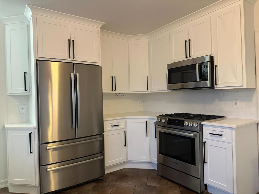 307 Monroe Street Property Photo 7
