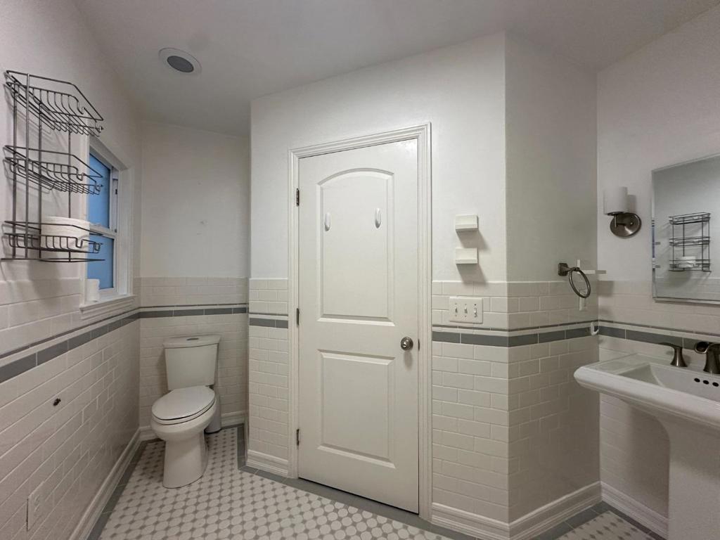 307 Monroe Street Property Photo 16