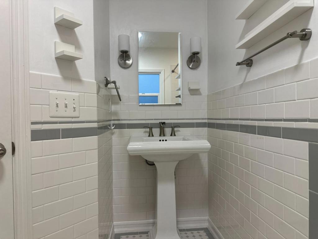 307 Monroe Street Property Photo 17