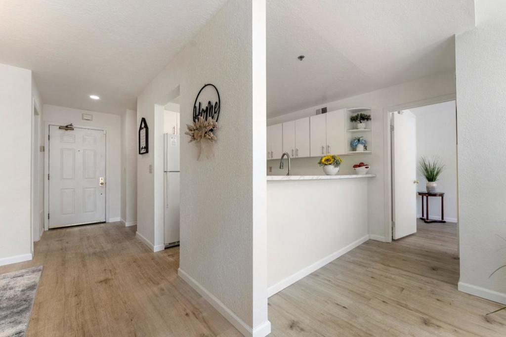 535 Pierce Street 2310 Property Photo 8