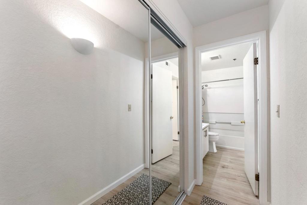 535 Pierce Street 2310 Property Photo 13