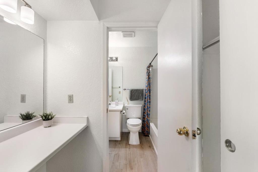 535 Pierce Street 2310 Property Photo 17