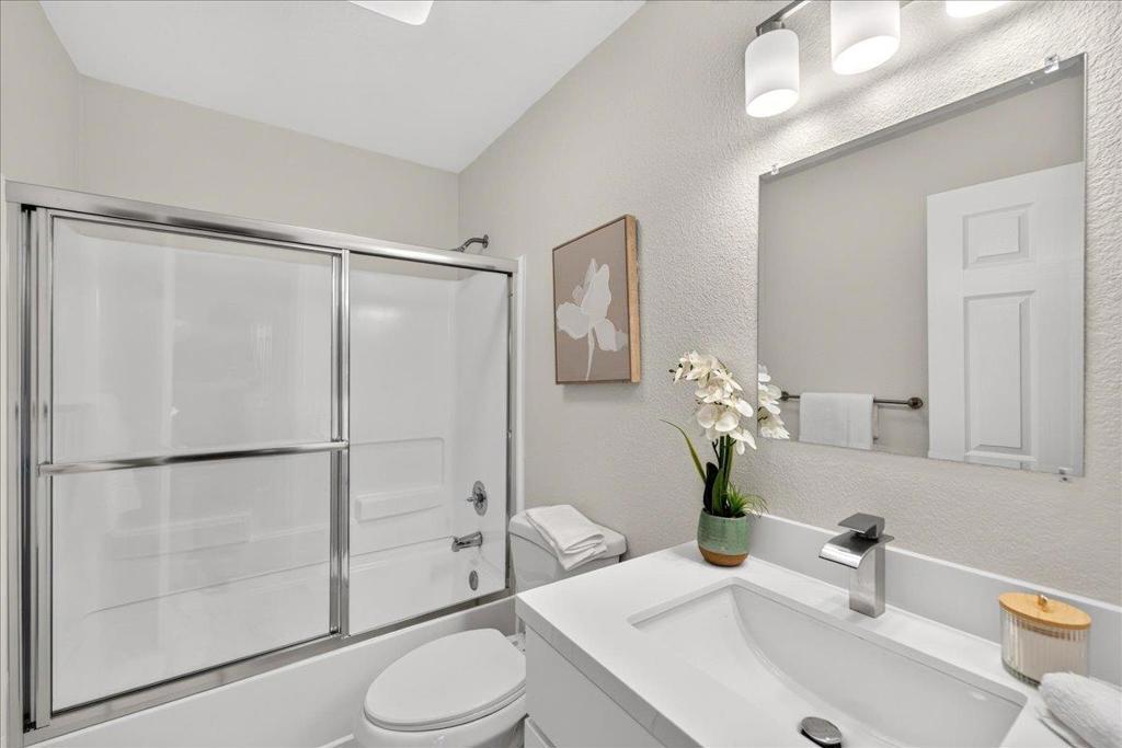 6958 Gregorich Drive H Property Photo 14