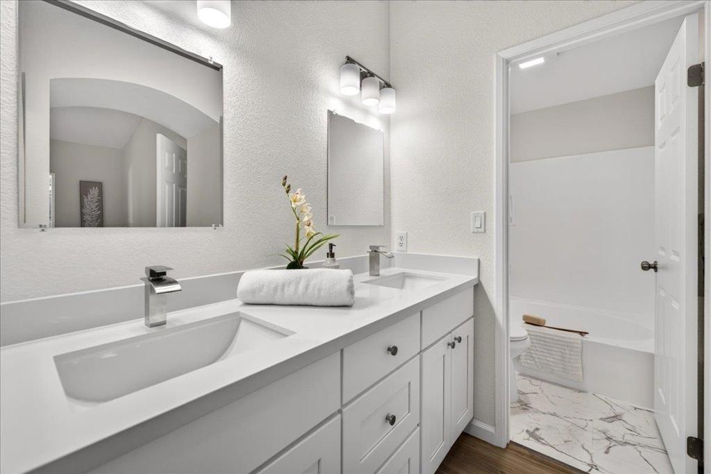 6958 Gregorich Drive H Property Photo 21