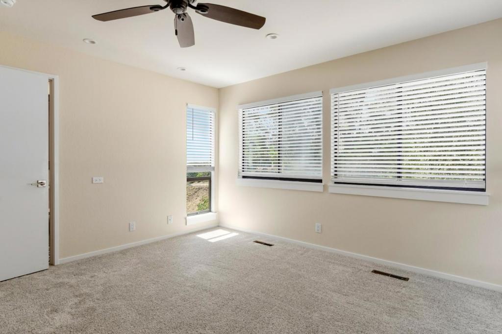 3599 Eastfield Court Property Photo 19