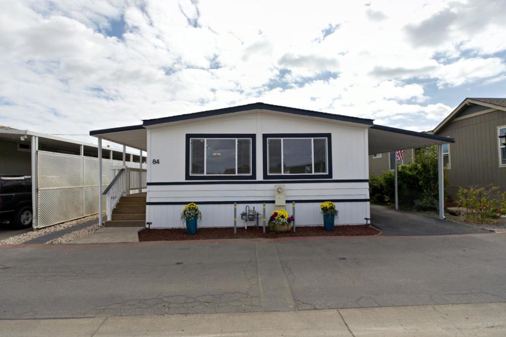 20 Russell Road 84 Property Photo 1