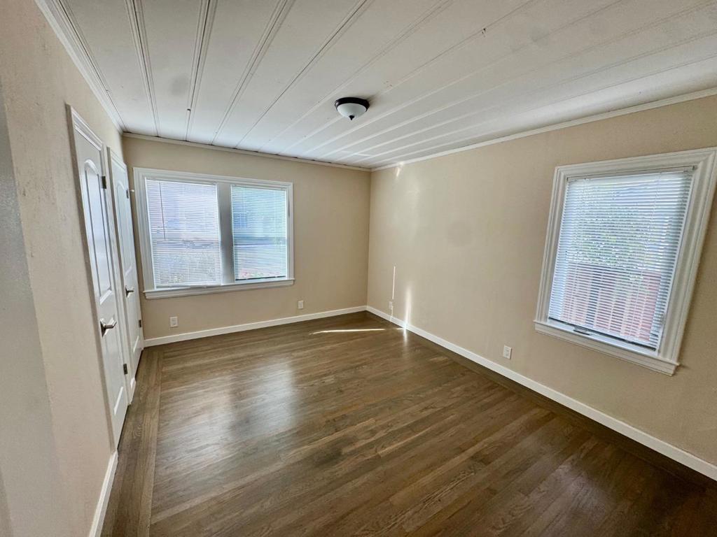651 Waltermire Street Property Photo 8
