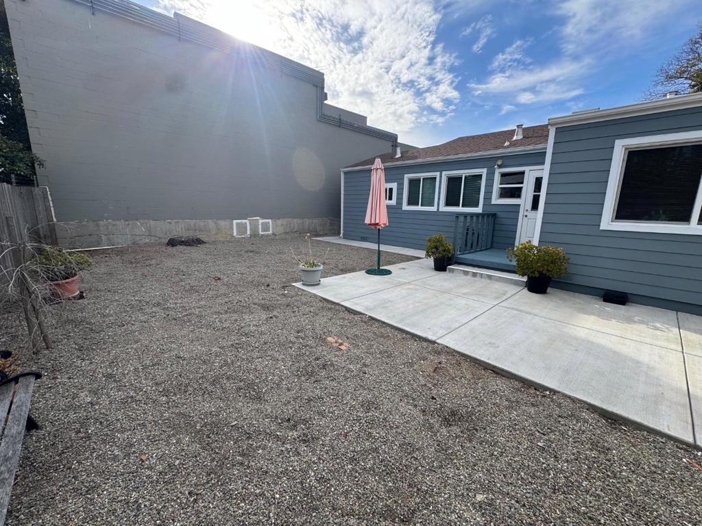 651 Waltermire Street Property Photo 12