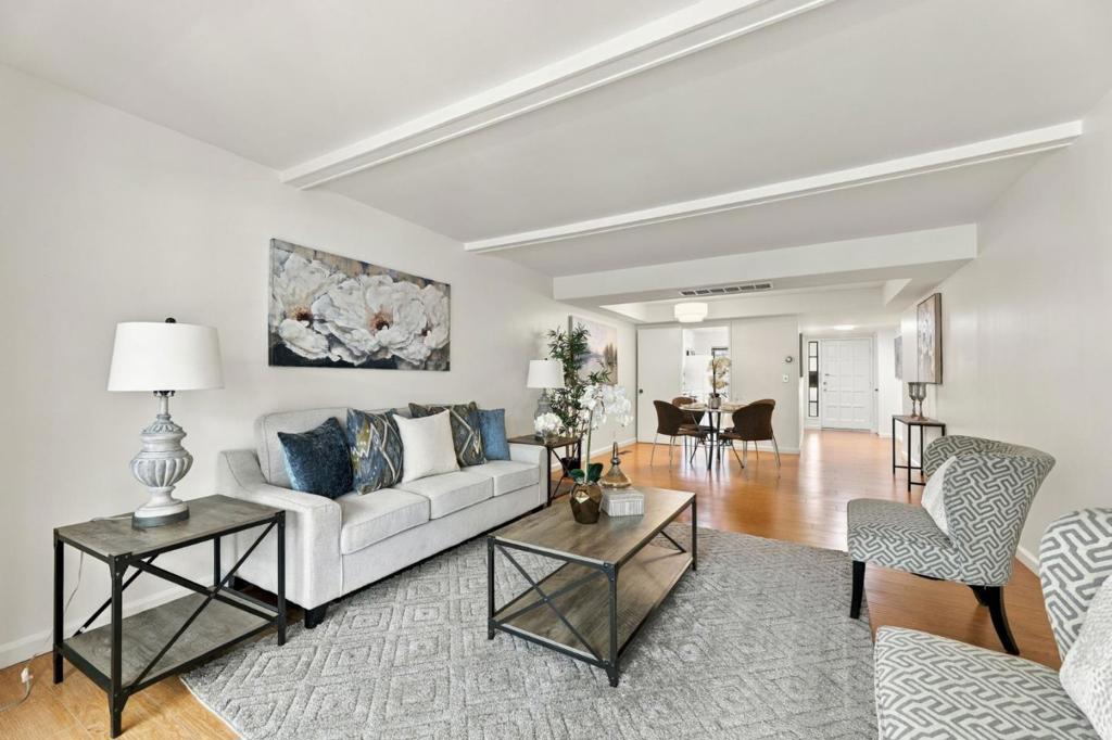 5488 Cribari Green Property Photo 1