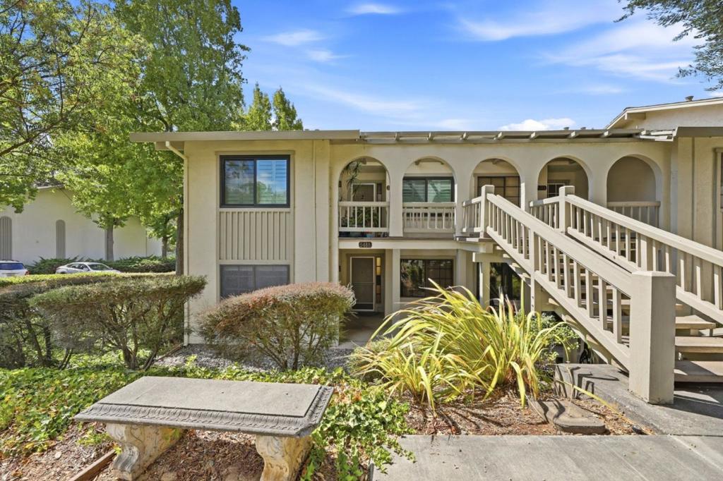 5488 Cribari Green Property Photo 2