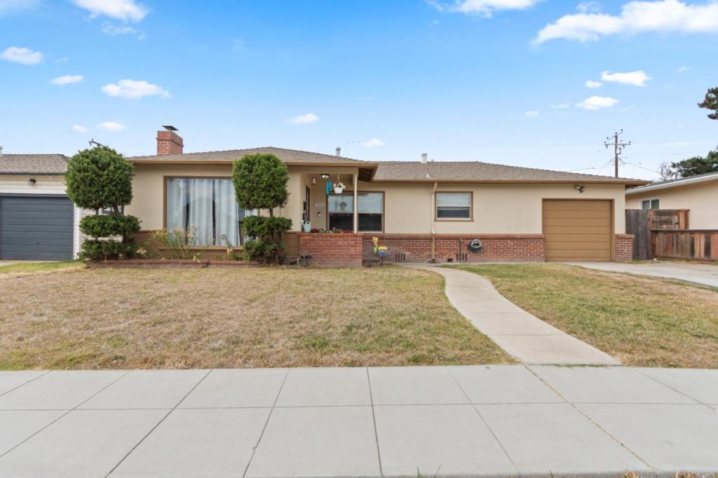 1095 Tyler Street Property Photo 1