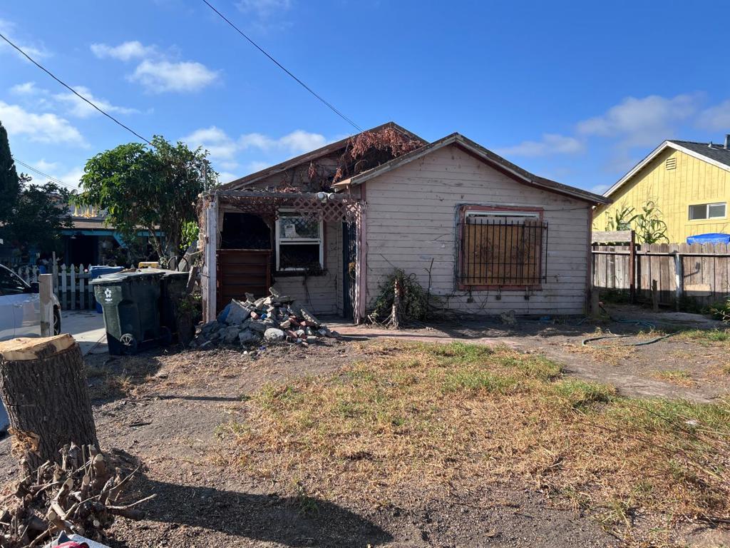 105 Orchard Avenue Property Photo 1