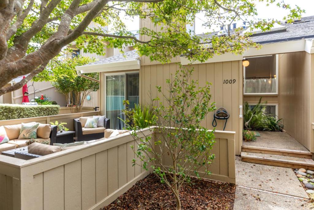 1009 Via Tornasol Property Photo 1